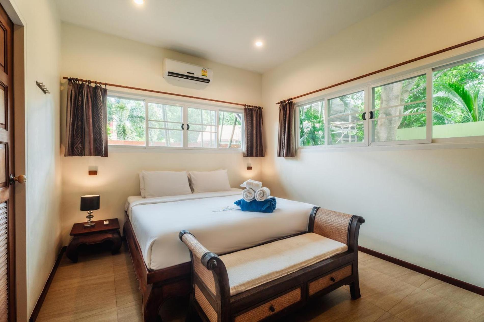 Chaba Pool Villa Nai Harn Экстерьер фото